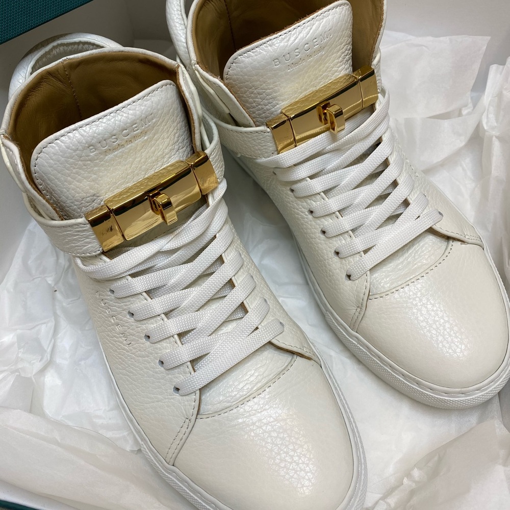 Authentic Womens Buscemi 100MM Flat in Black